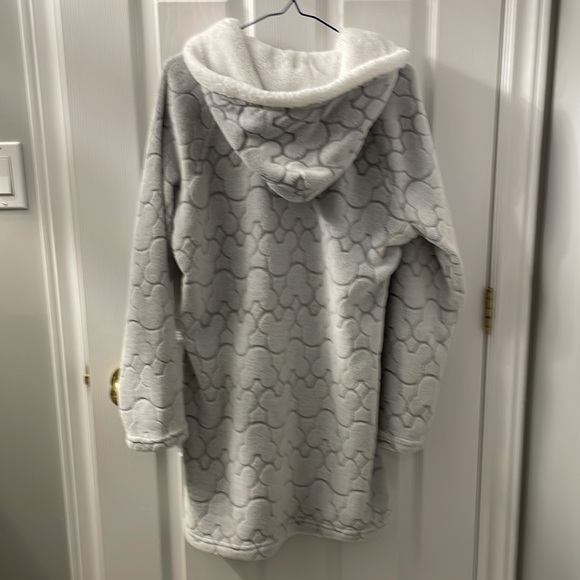 Disney ultra plush sleepwear robe, size M - Picture 7 of 7